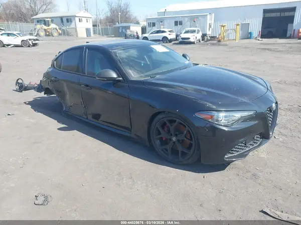 ZARFAMAN1K7622714 2019 ALFA ROMEO GIULIA