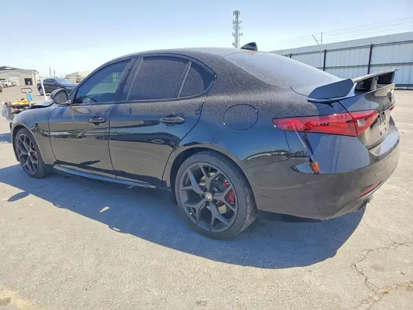 ZARFAMAN1L7633892 2020 ALFA ROMEO GIULIA - Image 2