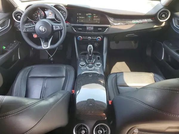 ZARFAMAN1L7633892 2020 ALFA ROMEO GIULIA - Image 8