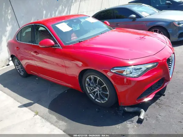 ZARFAMAN1L7636002 2020 ALFA ROMEO GIULIA - Image 1