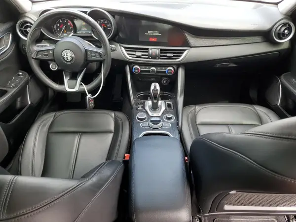 ZARFAMAN1L7636971 2020 ALFA ROMEO GIULIA - Image 8