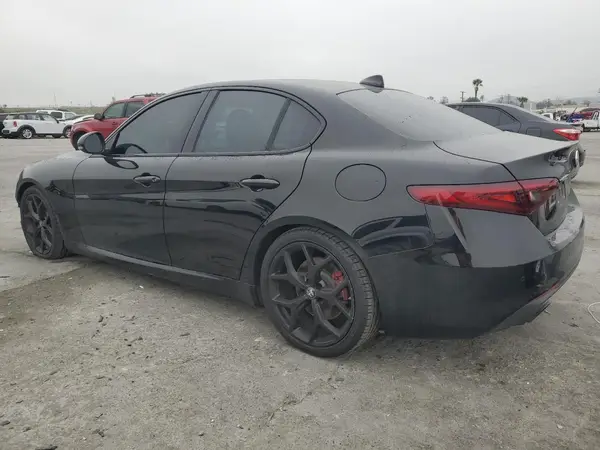 ZARFAMAN1L7638722 2020 ALFA ROMEO GIULIA - Image 2