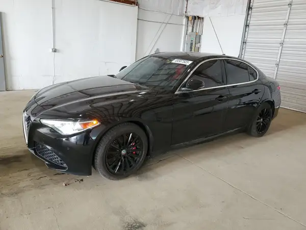 ZARFAMAN1M7639337 2021 ALFA ROMEO GIULIA - Image 1