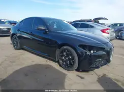 ZARFAMAN1M7648894 2021 ALFA ROMEO GIULIA