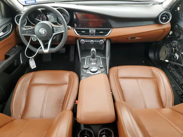 ZARFAMAN2K7600513 2019 ALFA ROMEO GIULIA - Image 8