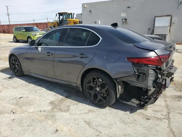 ZARFAMAN2K7621300 2019 ALFA ROMEO GIULIA - Image 2