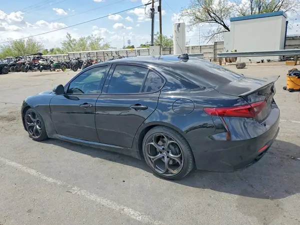 ZARFAMAN2K7622365 2019 ALFA ROMEO GIULIA - Image 2
