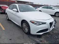 ZARFAMAN2M7640612 2021 ALFA ROMEO GIULIA