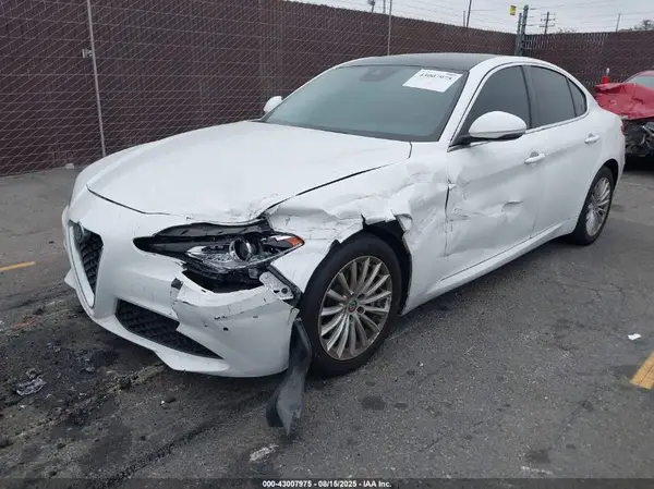 ZARFAMAN2M7640612 2021 ALFA ROMEO GIULIA - Image 2