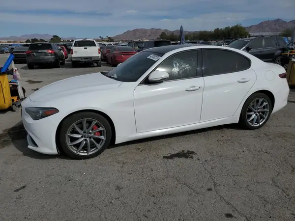 ZARFAMAN2N7656343 2022 ALFA ROMEO GIULIA - Image 1