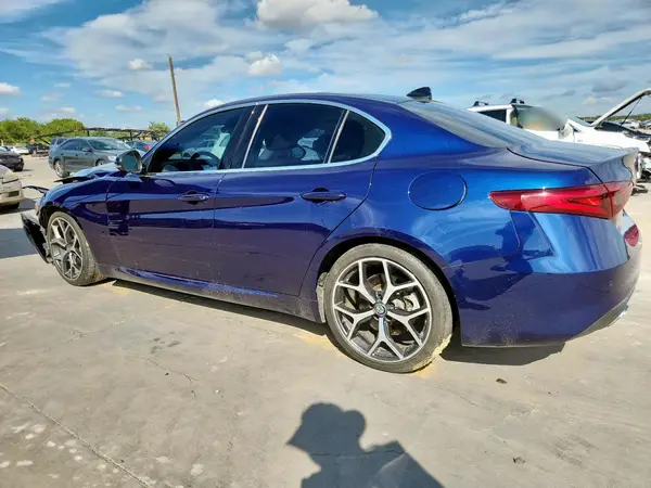 ZARFAMAN3K7612346 2019 ALFA ROMEO GIULIA - Image 2