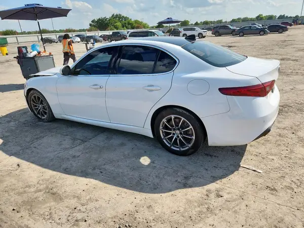 ZARFAMAN3K7616431 2019 ALFA ROMEO GIULIA - Image 2