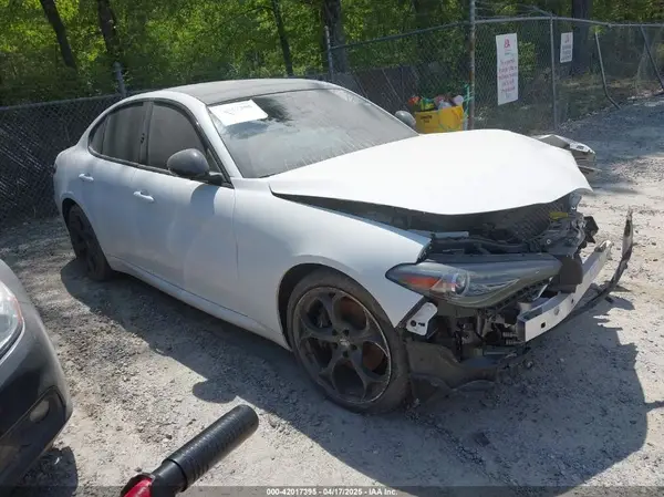ZARFAMAN3K7622360 2019 ALFA ROMEO GIULIA - Image 1