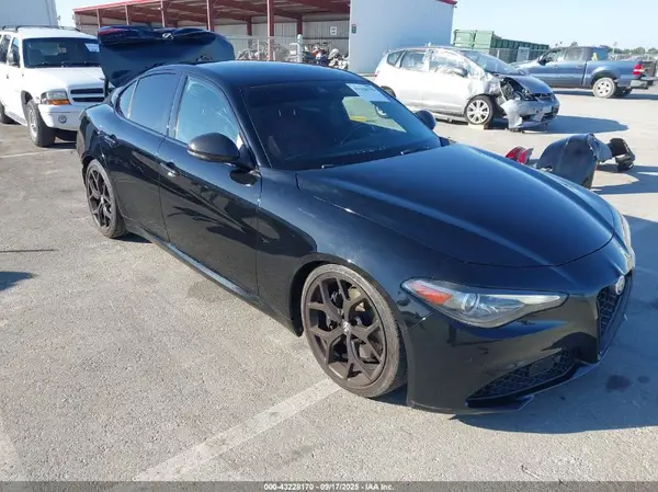 ZARFAMAN3L7632419 2020 ALFA ROMEO GIULIA