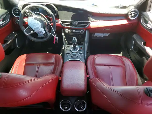 ZARFAMAN3L7634302 2020 ALFA ROMEO GIULIA - Image 8