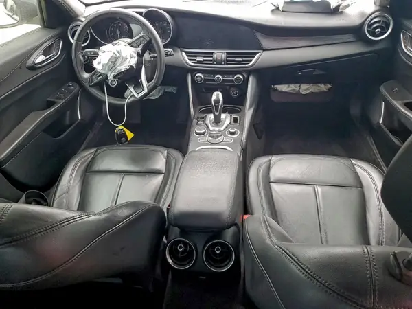 ZARFAMAN3L7635790 2020 ALFA ROMEO GIULIA - Image 8