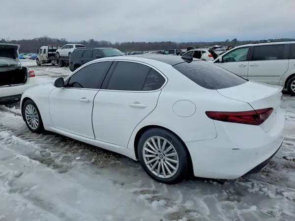 ZARFAMAN3M7649027 2021 ALFA ROMEO GIULIA - Image 2