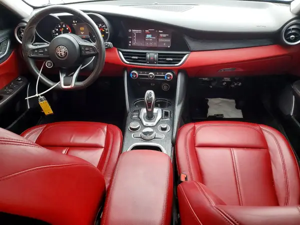 ZARFAMAN3M7649027 2021 ALFA ROMEO GIULIA - Image 8