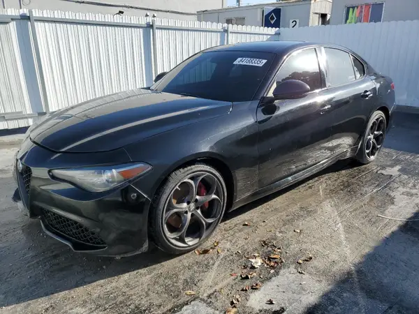 ZARFAMAN4K7598974 2019 ALFA ROMEO GIULIA - Image 1