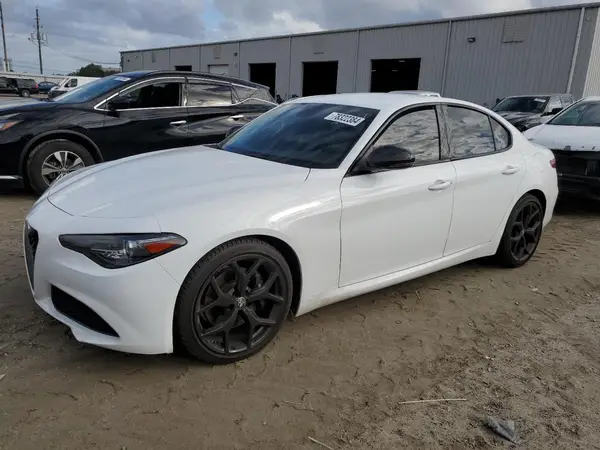 ZARFAMAN4K7620486 2019 ALFA ROMEO GIULIA - Image 1