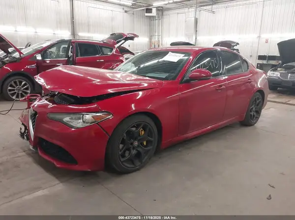 ZARFAMAN4K7621606 2019 ALFA ROMEO GIULIA - Image 2
