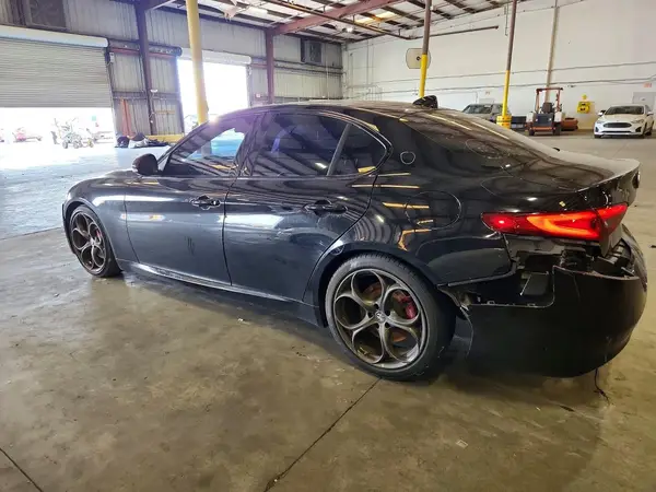ZARFAMAN4K7622335 2019 ALFA ROMEO GIULIA - Image 2