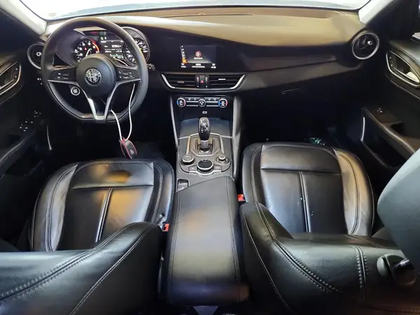 ZARFAMAN4K7622335 2019 ALFA ROMEO GIULIA - Image 8