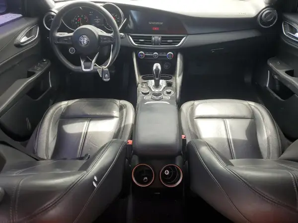 ZARFAMAN4L7623860 2020 ALFA ROMEO GIULIA - Image 8
