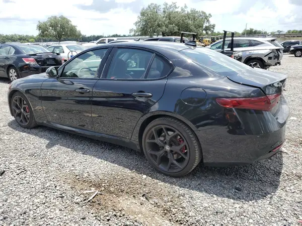 ZARFAMAN4L7626385 2020 ALFA ROMEO GIULIA - Image 2