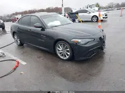 ZARFAMAN4N7656179 2022 ALFA ROMEO GIULIA