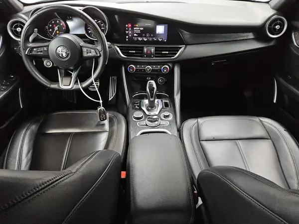 ZARFAMAN4N7660491 2022 ALFA ROMEO GIULIA - Image 8