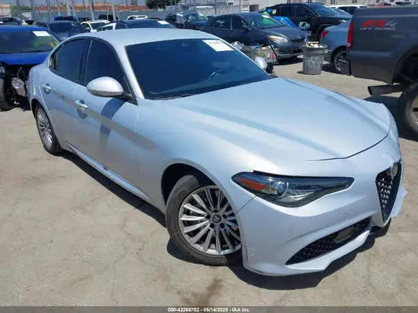 ZARFAMAN4N7661642 2022 ALFA ROMEO GIULIA - Image 1