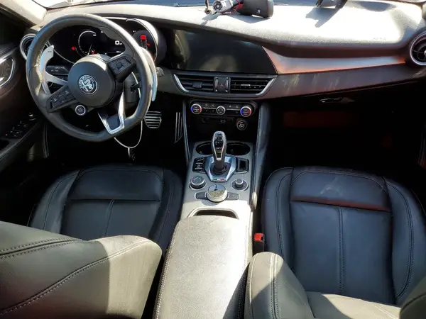 ZARFAMAN4S7689811 2025 ALFA ROMEO GIULIA - Image 8