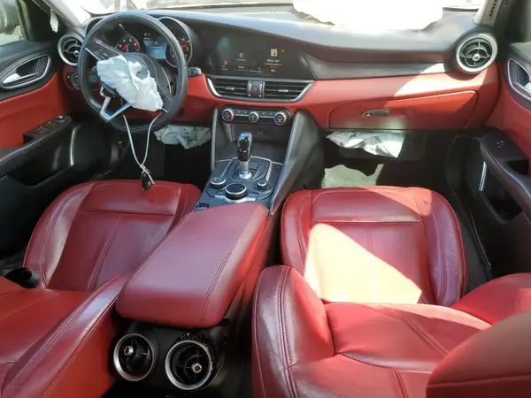 ZARFAMAN5K7598725 2019 ALFA ROMEO GIULIA - Image 8