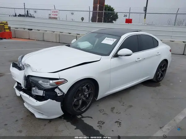 ZARFAMAN5K7600148 2019 ALFA ROMEO GIULIA - Image 2