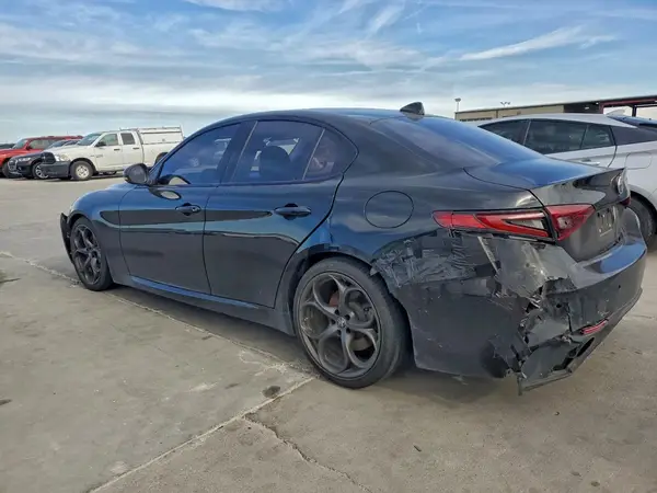 ZARFAMAN5K7601509 2019 ALFA ROMEO GIULIA - Image 2