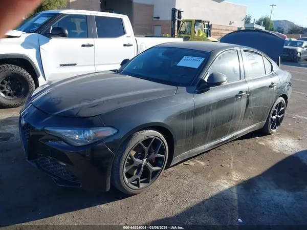 ZARFAMAN5K7622473 2019 ALFA ROMEO GIULIA - Image 2