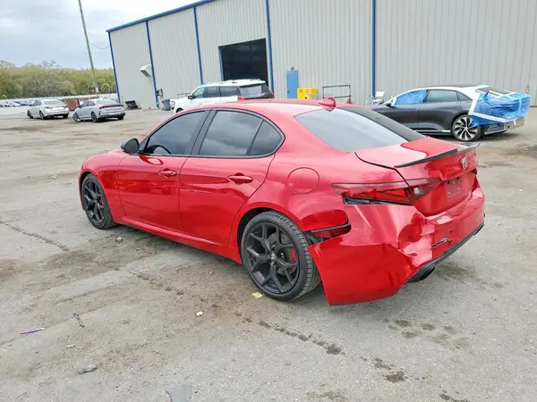 ZARFAMAN5K7622506 2019 ALFA ROMEO GIULIA - Image 2