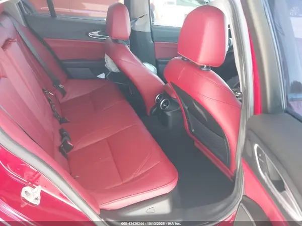 ZARFAMAN5K7622778 2019 ALFA ROMEO GIULIA - Image 8