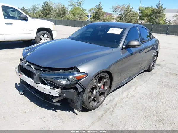 ZARFAMAN5L7633944 2020 ALFA ROMEO GIULIA - Image 2