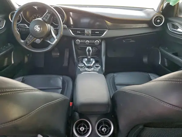 ZARFAMAN5L7634981 2020 ALFA ROMEO GIULIA - Image 8