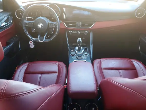 ZARFAMAN5M7647229 2021 ALFA ROMEO GIULIA - Image 8