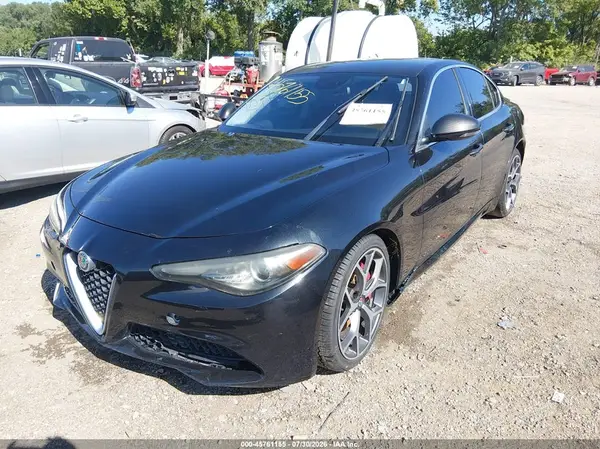 ZARFAMAN6K7597972 2019 ALFA ROMEO GIULIA - Image 2