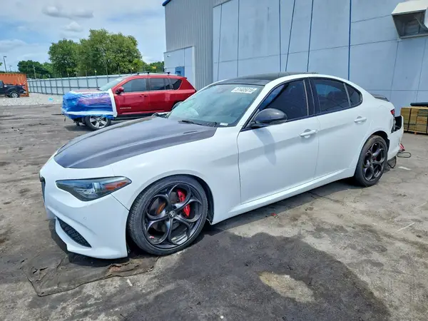 ZARFAMAN6K7599575 2019 ALFA ROMEO GIULIA - Image 1
