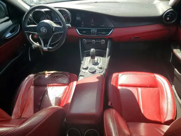 ZARFAMAN6K7599799 2019 ALFA ROMEO GIULIA - Image 8