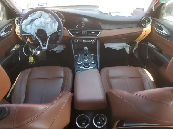 ZARFAMAN6K7600336 2019 ALFA ROMEO GIULIA - Image 8