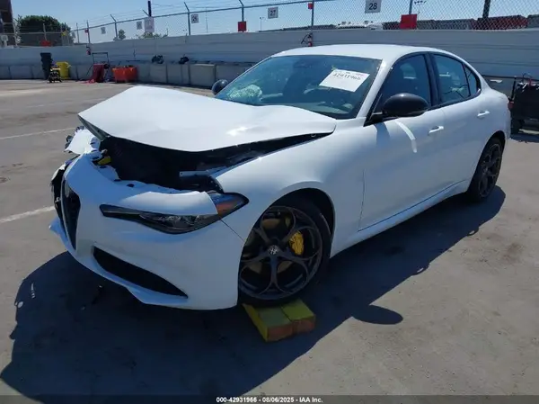 ZARFAMAN6K7605648 2019 ALFA ROMEO GIULIA - Image 2
