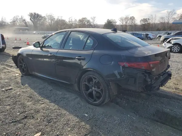 ZARFAMAN6K7609554 2019 ALFA ROMEO GIULIA - Image 2