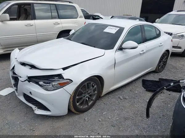ZARFAMAN6K7609649 2019 ALFA ROMEO GIULIA - Image 2