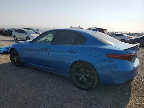 ZARFAMAN6K7609666 2019 ALFA ROMEO GIULIA - Image 2